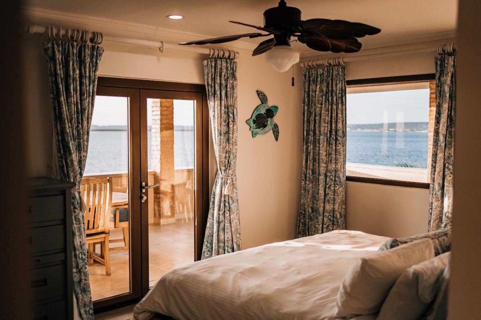 The Bellafonte - Luxury Oceanfront Hotel Kralendijk  Luaran gambar